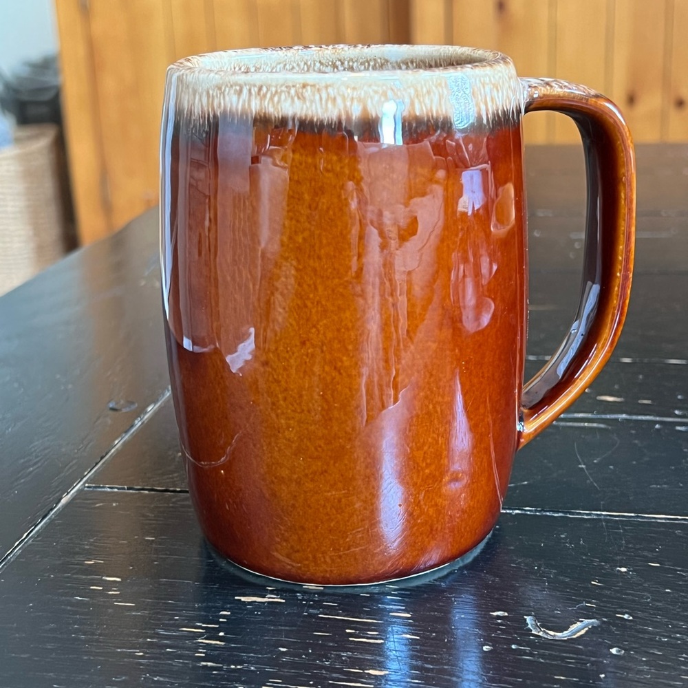 ⭐️ Hull Pottery Vintage Brown Drip Glaze Beer Stein or Mug